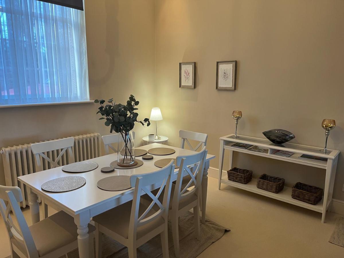 Choristers Mews: Luxury Cottage A Stones Throw From The Cathedral! Линкълн Екстериор снимка
